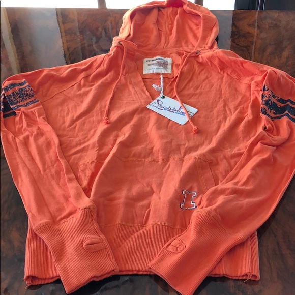 NWT U of I Hooded Pullover - Picture 4 of 16